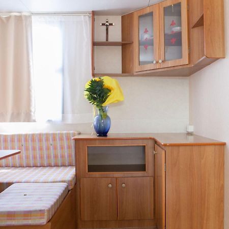 Mobile Home In Cavallino-Treporti With Terrace Exterior foto