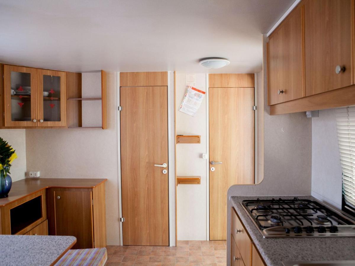 Mobile Home In Cavallino-Treporti With Terrace Exterior foto